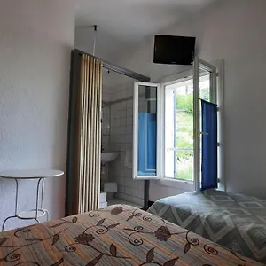 hotel-du-chateau-chateau-arnoux.fr-provencehotel.com/