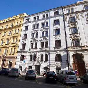 https://olga.praguehotelsweb.com